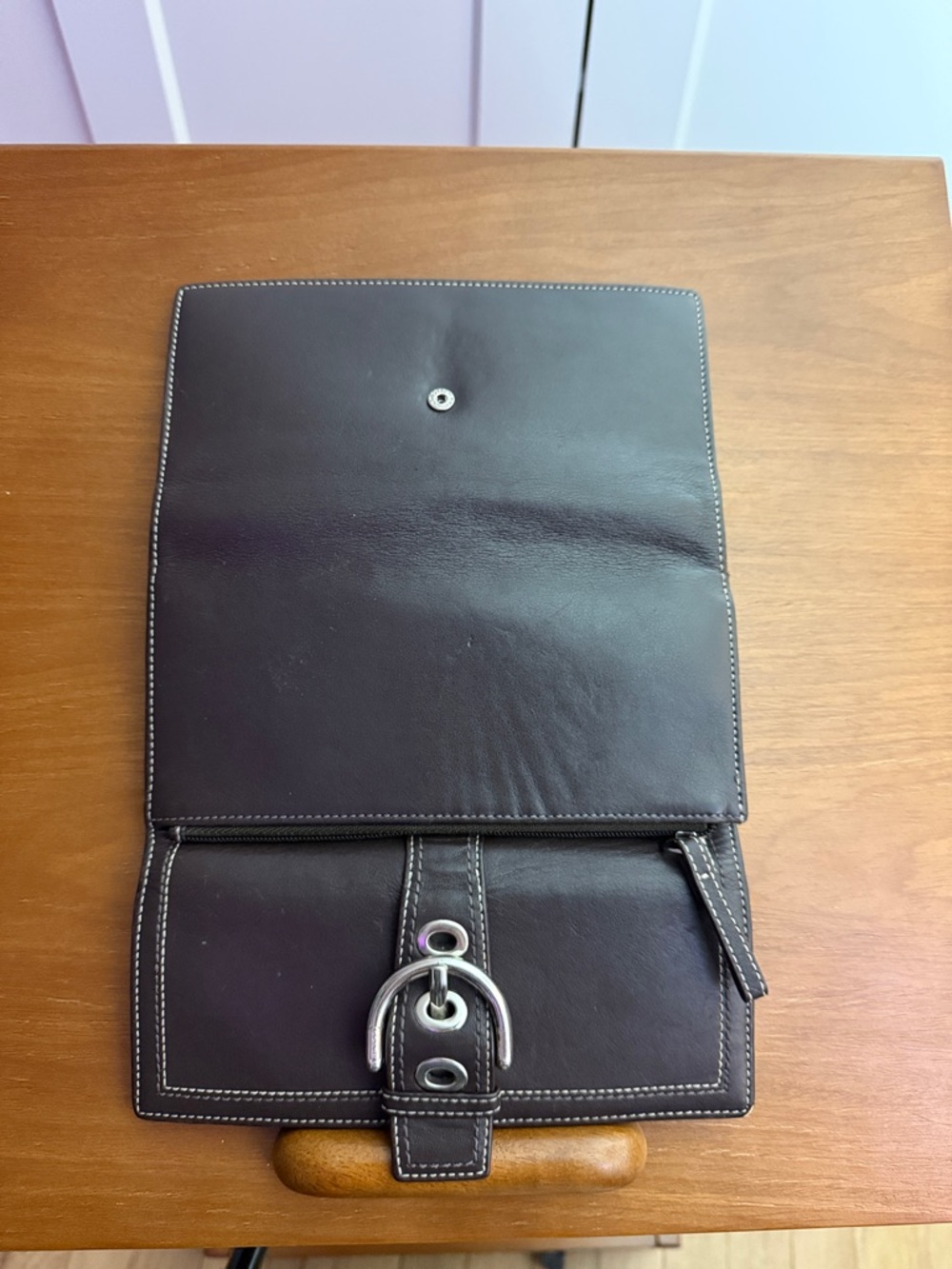 Vintage Coach Y2K soho trifold leather wallet stitch detail silver buckle - Picture 8 of 16